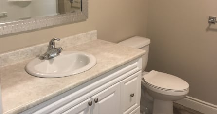 Pilon Street - Bathroom